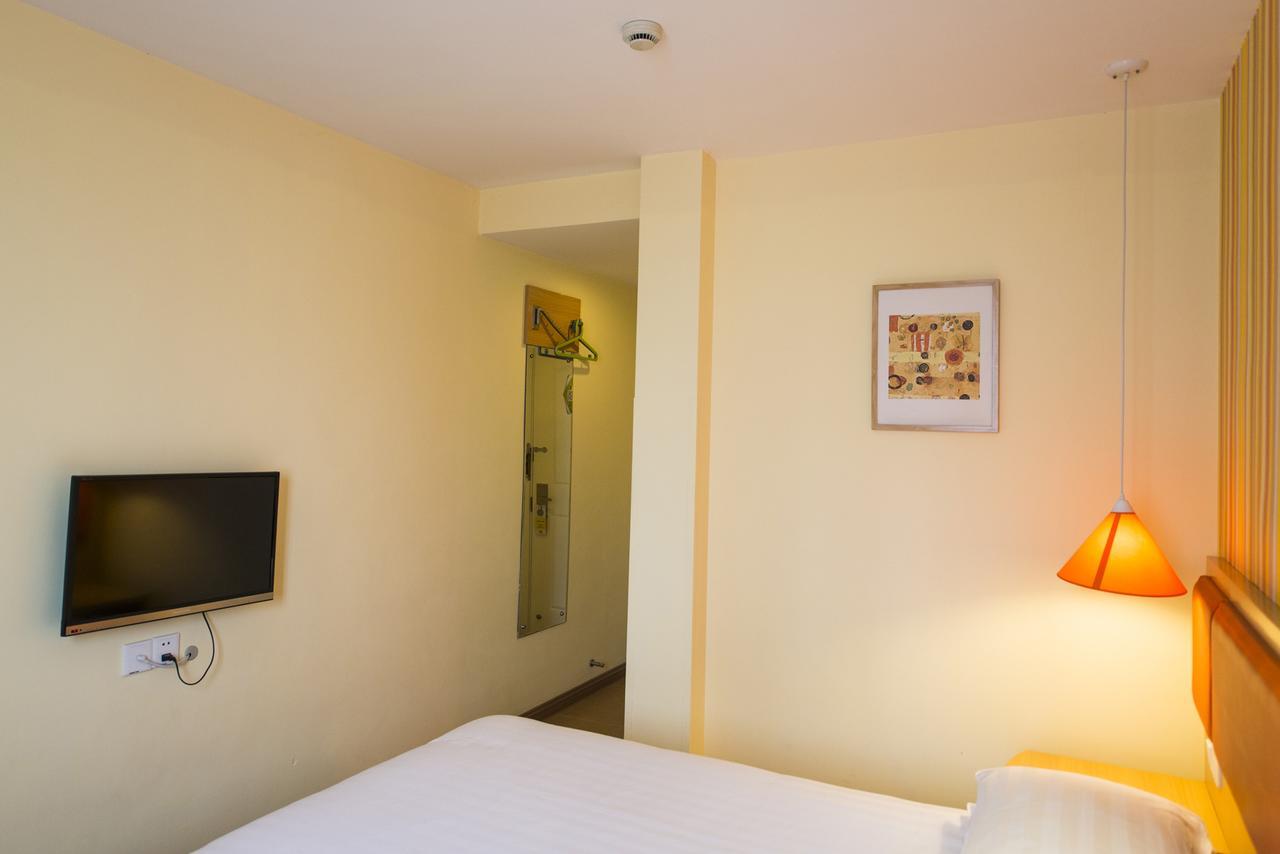 Home Inn Chengdu North Kehua Road Sichuan University المظهر الخارجي الصورة